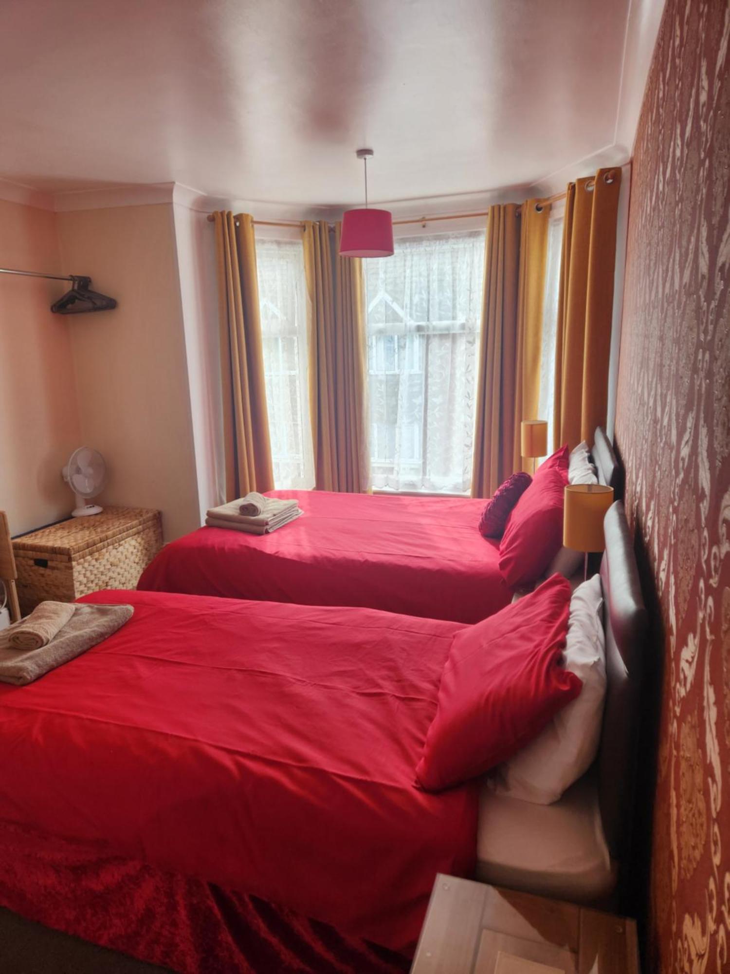 Twin Palms Guesthouse Great Yarmouth Eksteriør bilde