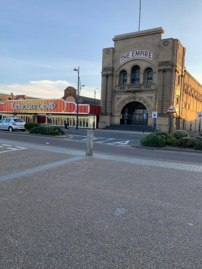 Twin Palms Guesthouse Great Yarmouth Eksteriør bilde